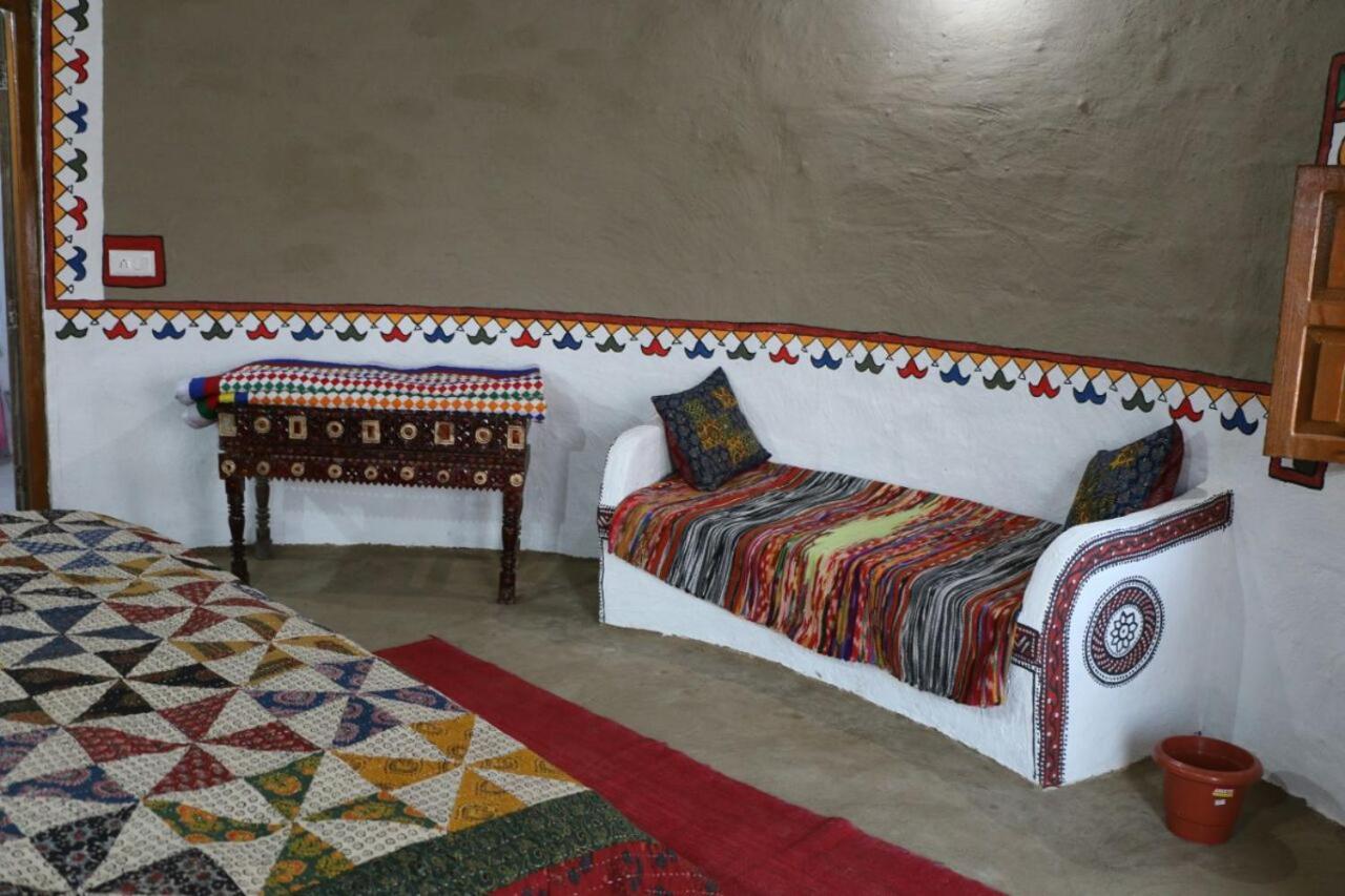 Banni Village Resort - Rann Of Kutch Bherandiala Exterior photo